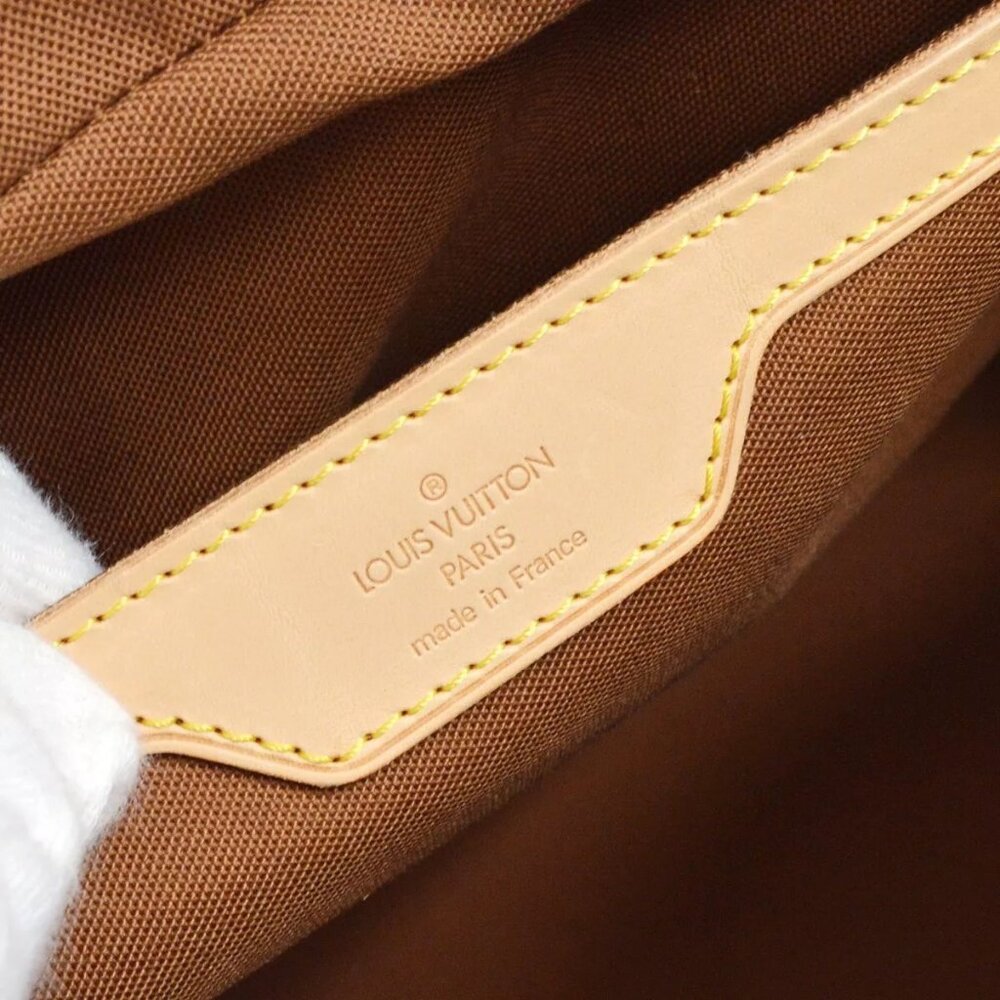 Louis Vuitton Monogram Carryall Duffle Bag - Picture 4 of 8